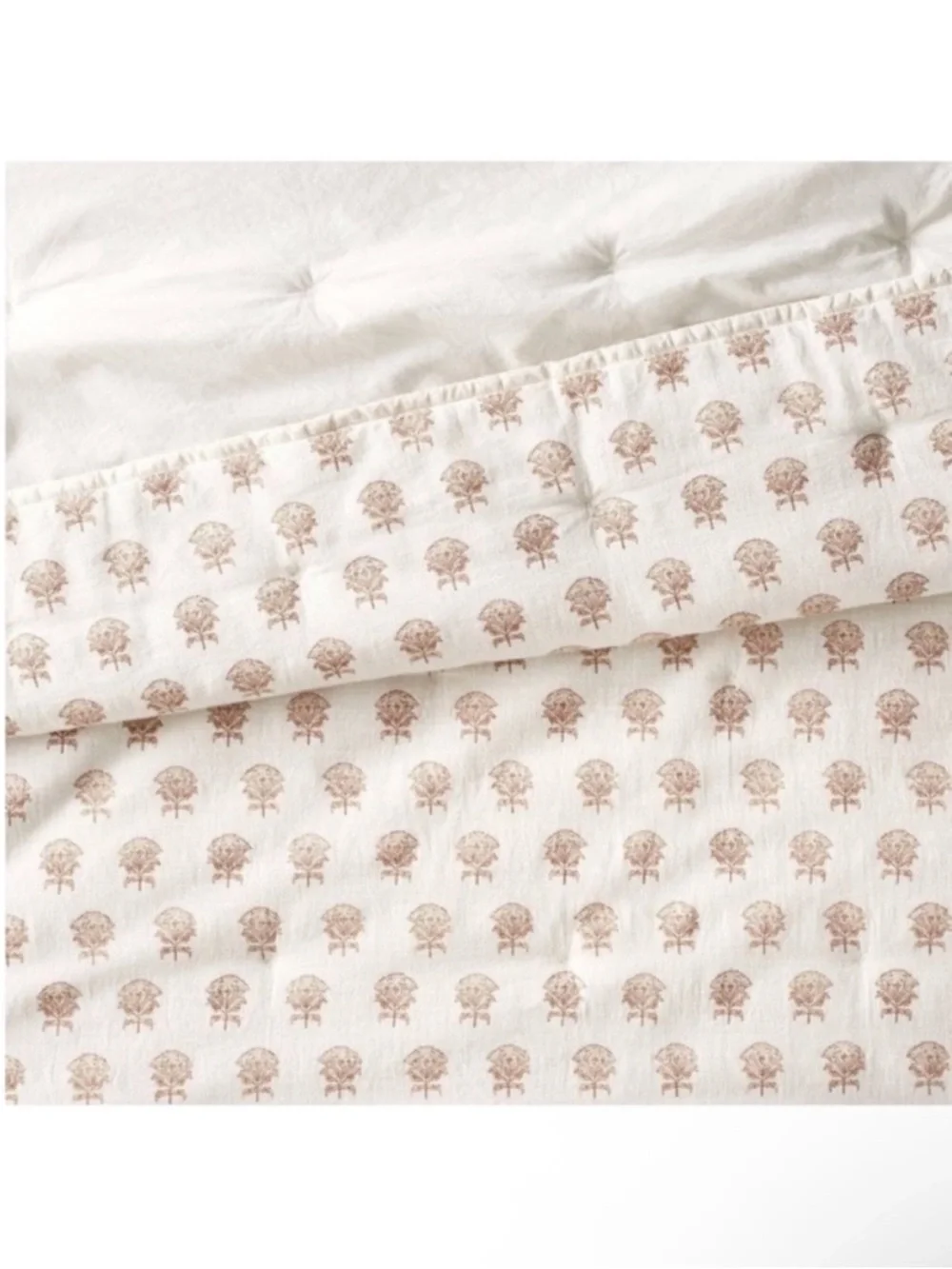 NWT Full/Queen Lofty Cotton Slub Woodblock Print Floral Quilt Off White/Mauve